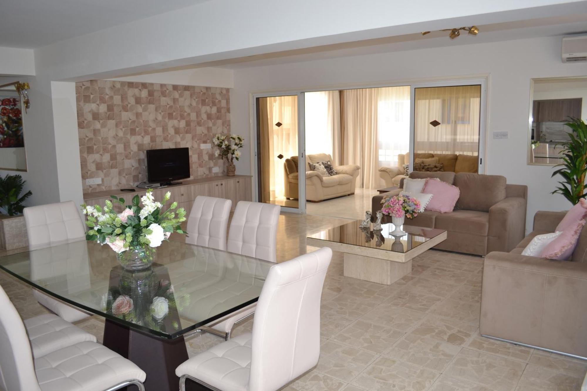 Marianna Hotel Apartments Limassol Ngoại thất bức ảnh