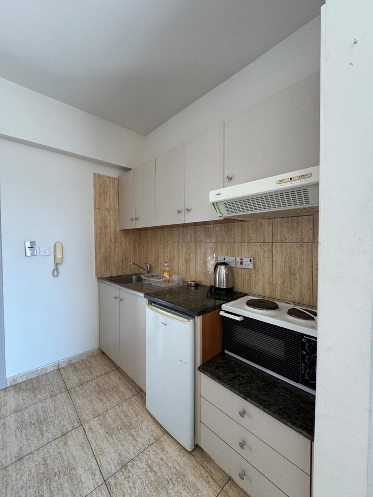 Marianna Hotel Apartments Limassol Ngoại thất bức ảnh