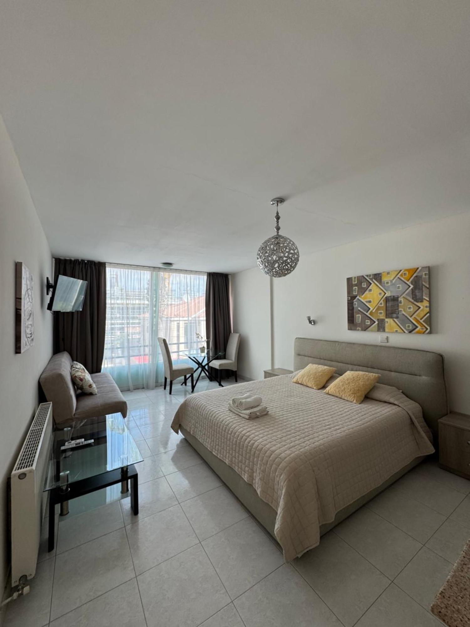 Marianna Hotel Apartments Limassol Ngoại thất bức ảnh