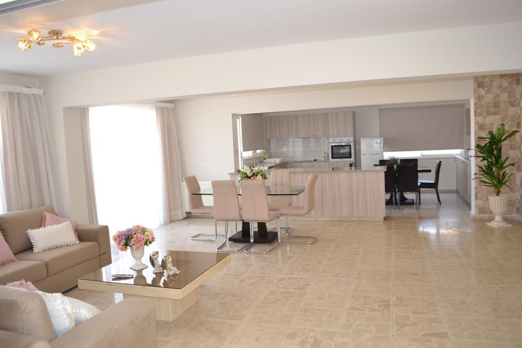 Marianna Hotel Apartments Limassol Ngoại thất bức ảnh