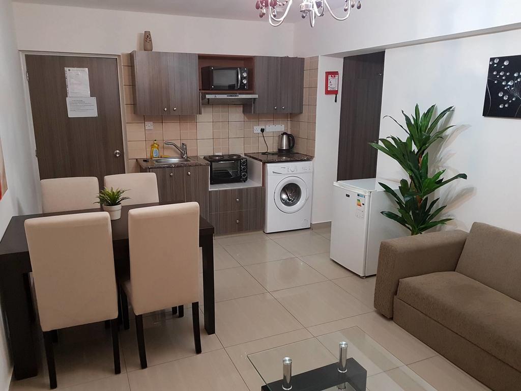 Marianna Hotel Apartments Limassol Ngoại thất bức ảnh