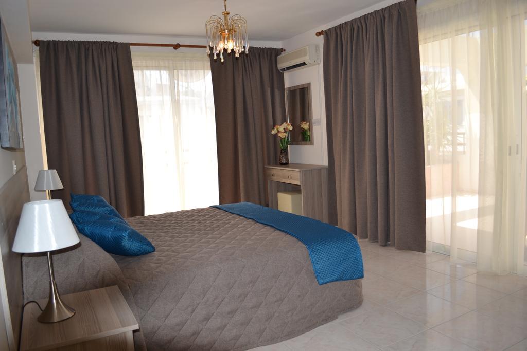 Marianna Hotel Apartments Limassol Ngoại thất bức ảnh